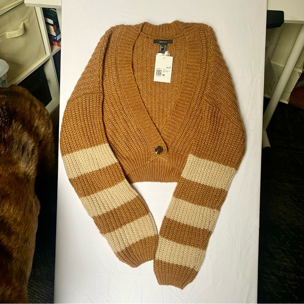 Forever 21 M Cropped V-Neck Knit Cardigan Sweater Brown & Cream Stripes NWTs